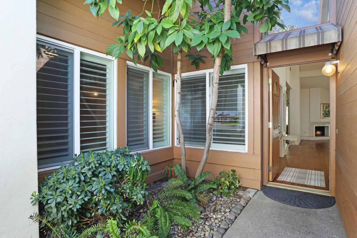 1447 West Swain Road Stockton, CA 95207 - Photo 3 of 29