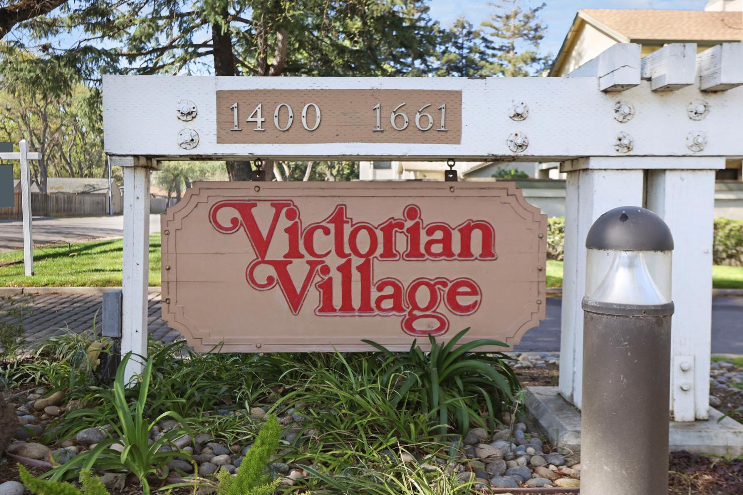 1447 West Swain Road Stockton, CA 95207 - Photo 4 of 29