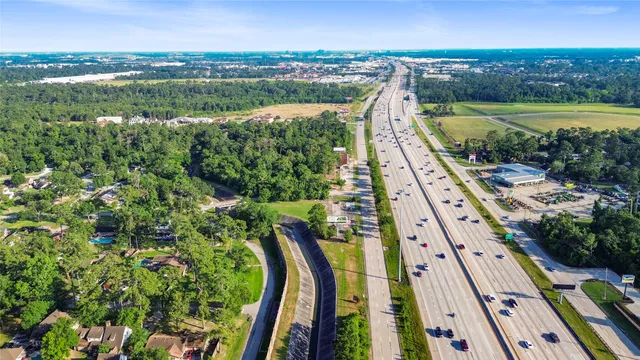 $600,000 | 19002 Interstate 45, Spring, TX 77373