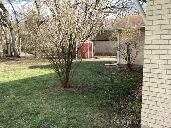 $2,550 | 155 Seymour Avenue, Grayslake, IL 60030