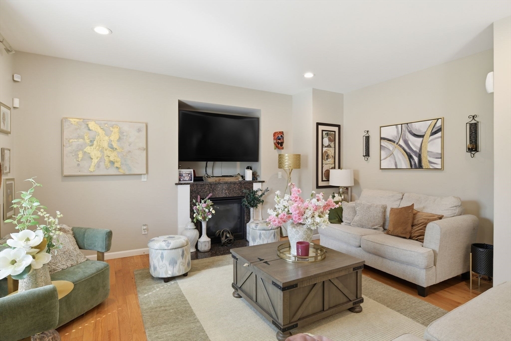 11 Elaine Circle Springfield, MA 01109 - Photo 22 of 39