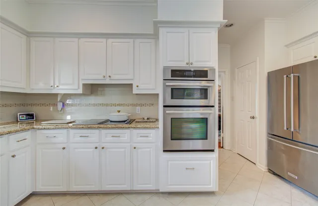 $5,500 | 15835 North Barkers Landing Road, Houston, TX 77079