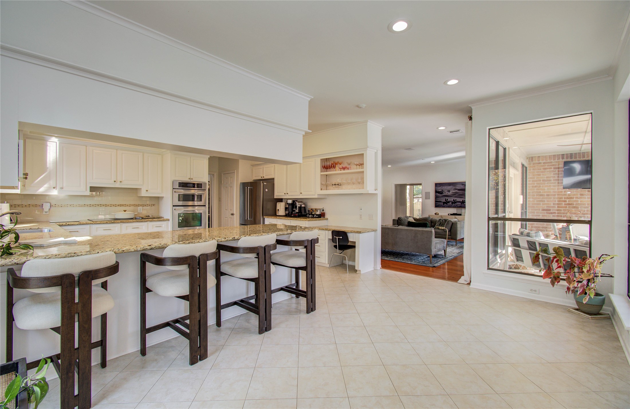 15835 North Barkers Landing Road Houston, TX 77079 - Photo 14 of 39