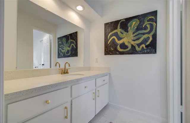 $5,500 | 15835 North Barkers Landing Road, Houston, TX 77079