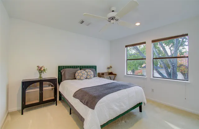 $5,500 | 15835 North Barkers Landing Road, Houston, TX 77079