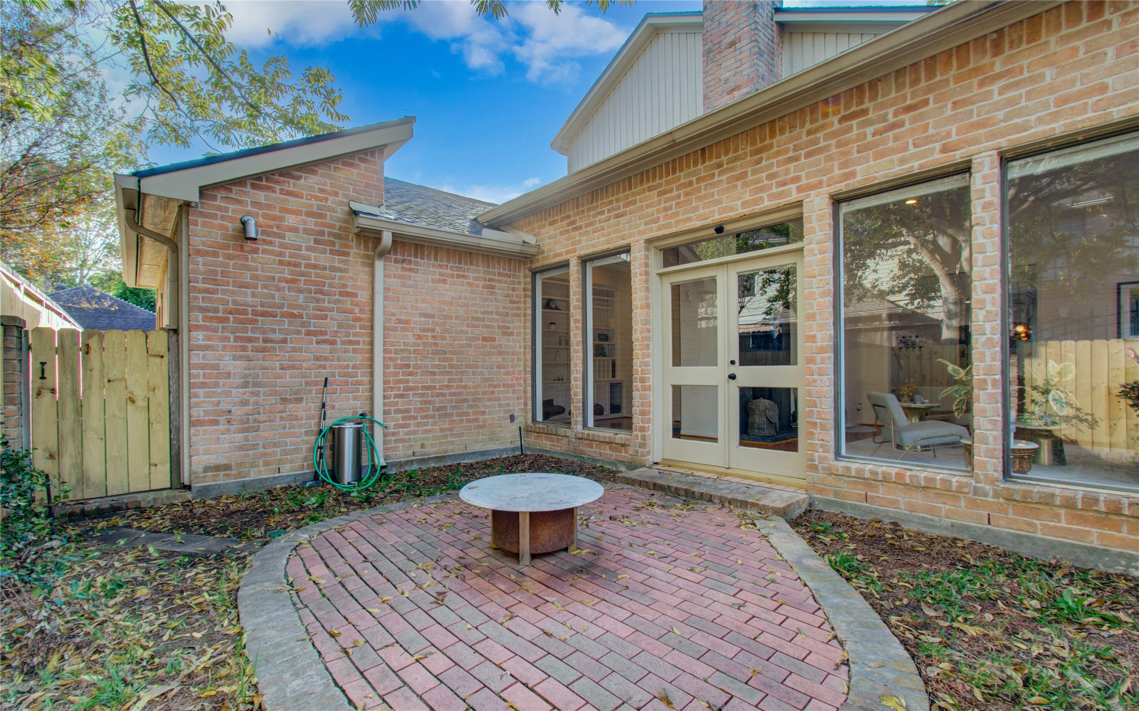 15835 North Barkers Landing Road Houston, TX 77079 - Photo 34 of 39