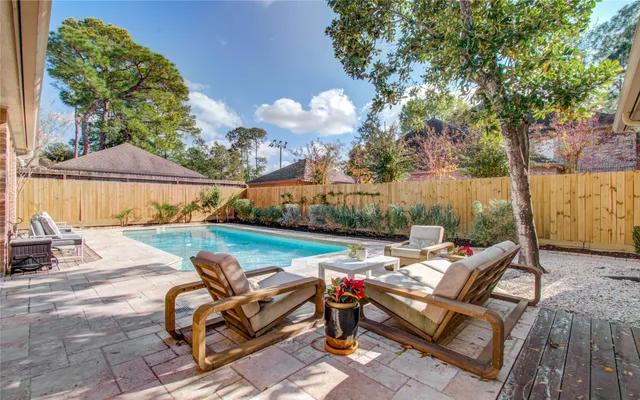 $5,500 | 15835 North Barkers Landing Road, Houston, TX 77079