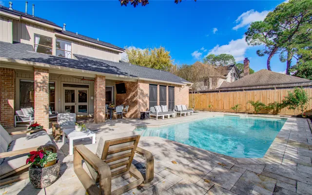 $5,500 | 15835 North Barkers Landing Road, Houston, TX 77079