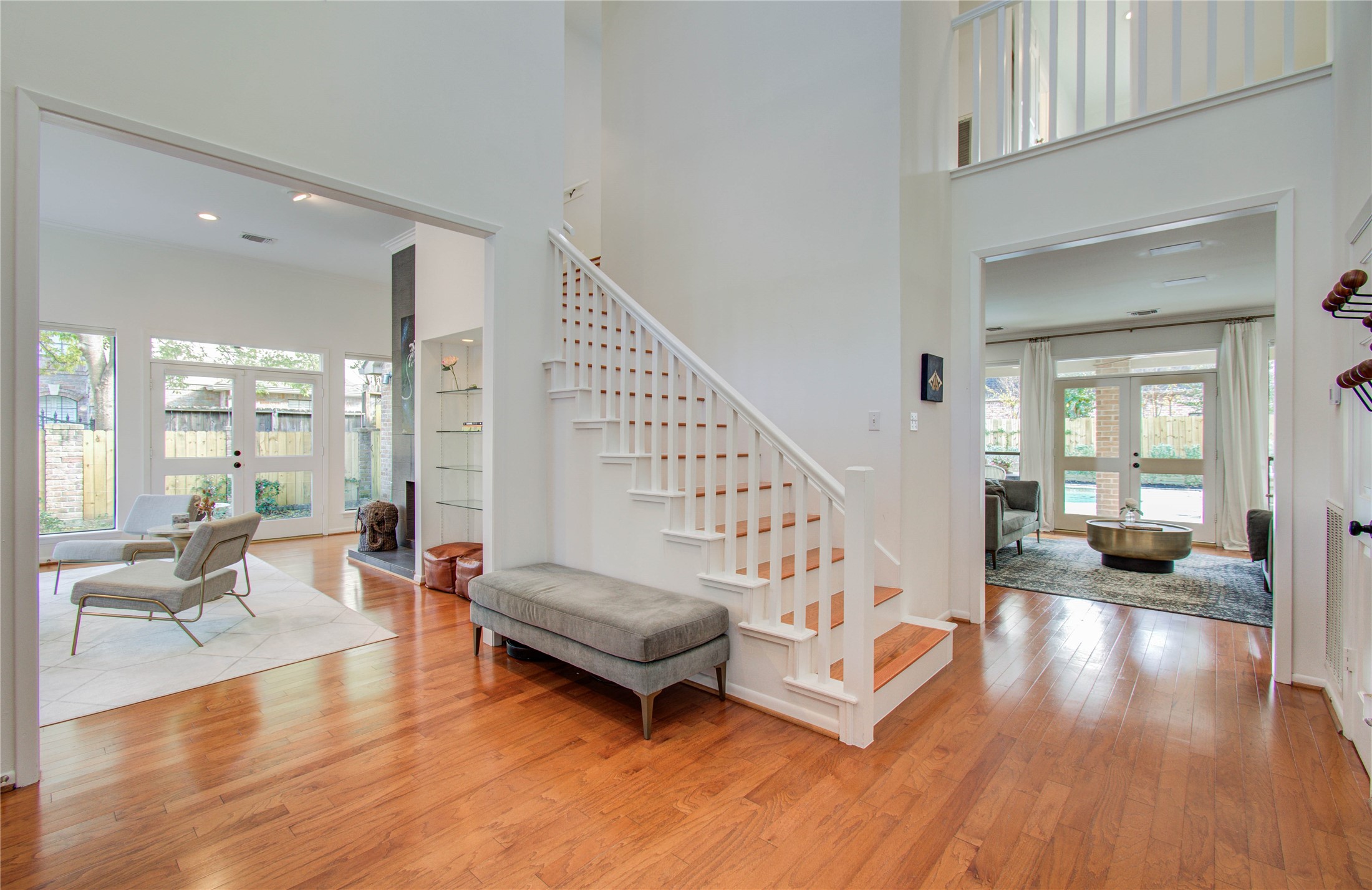 15835 North Barkers Landing Road Houston, TX 77079 - Photo 5 of 39