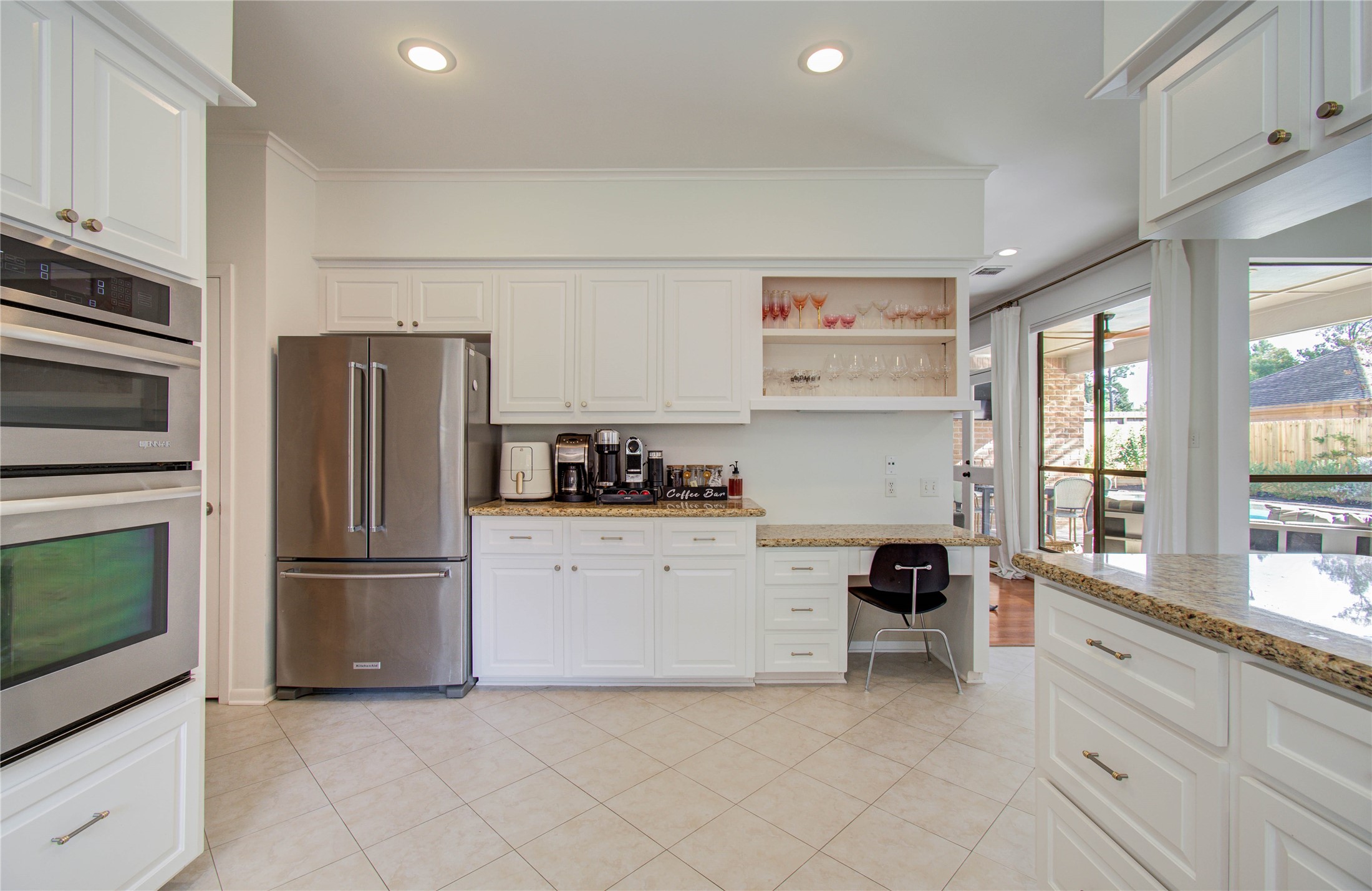 15835 North Barkers Landing Road Houston, TX 77079 - Photo 10 of 39