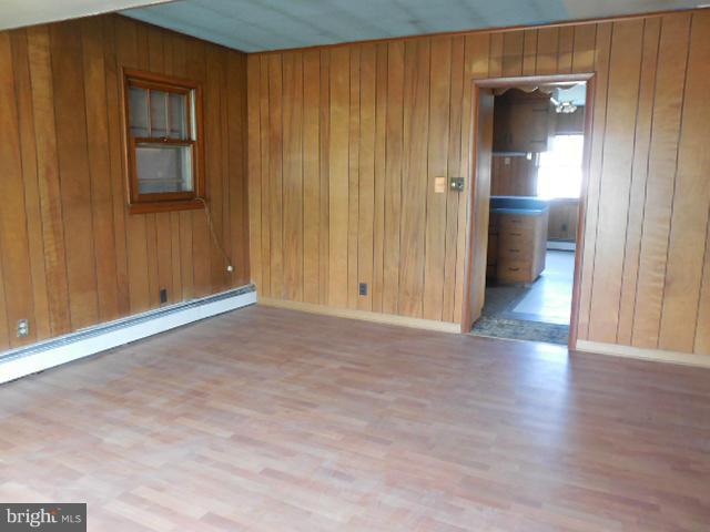 2712 Wesley Church Road Crapo, MD 21626 - Photo 5 of 20 Family Room