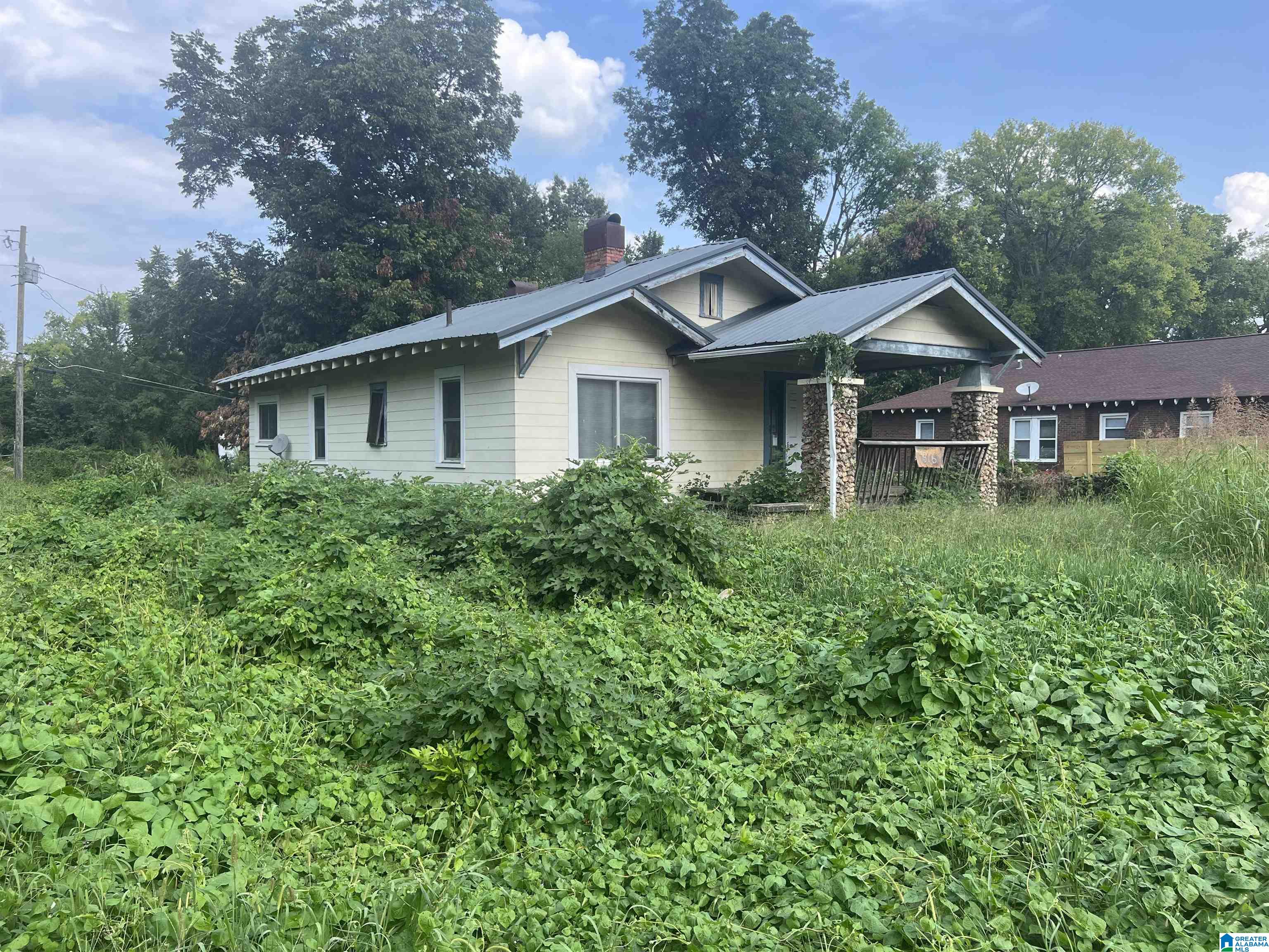 516 Southwest Fulton Avenue Birmingham, AL 35211 - Photo 2 of 10