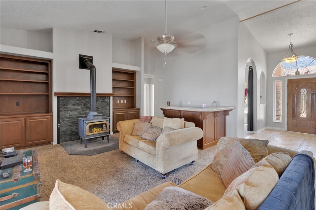 1220 Hollister Road Pinon Hills, CA 92372 - Photo 5 of 49