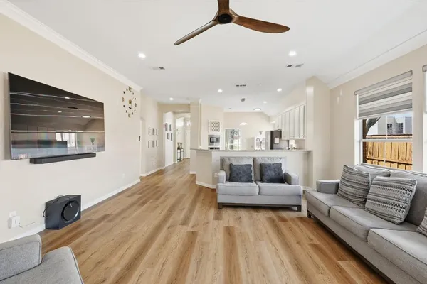 $3,500 | 9436 Ponderosa Trail, Irving, TX 75063