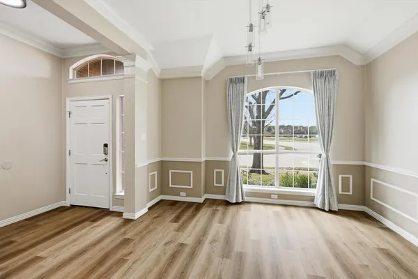 $3,500 | 9436 Ponderosa Trail, Irving, TX 75063