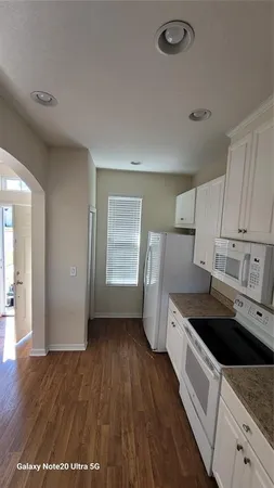 $1,700 | 8810 Walnut Gable Court, Riverview, FL 33578