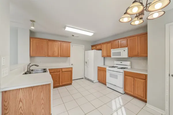 $1,895 | 3231 Stoneydale Lane, Spring, TX 77388