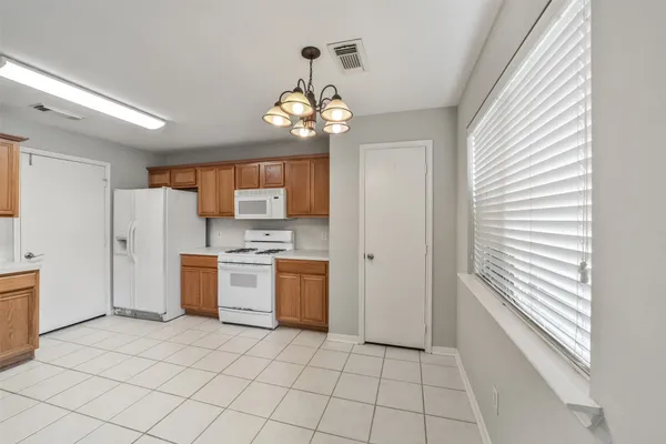 $1,895 | 3231 Stoneydale Lane, Spring, TX 77388