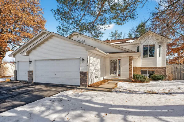 $400,000 | 14275 Tamarack Street Northwest, Andover, MN 55304