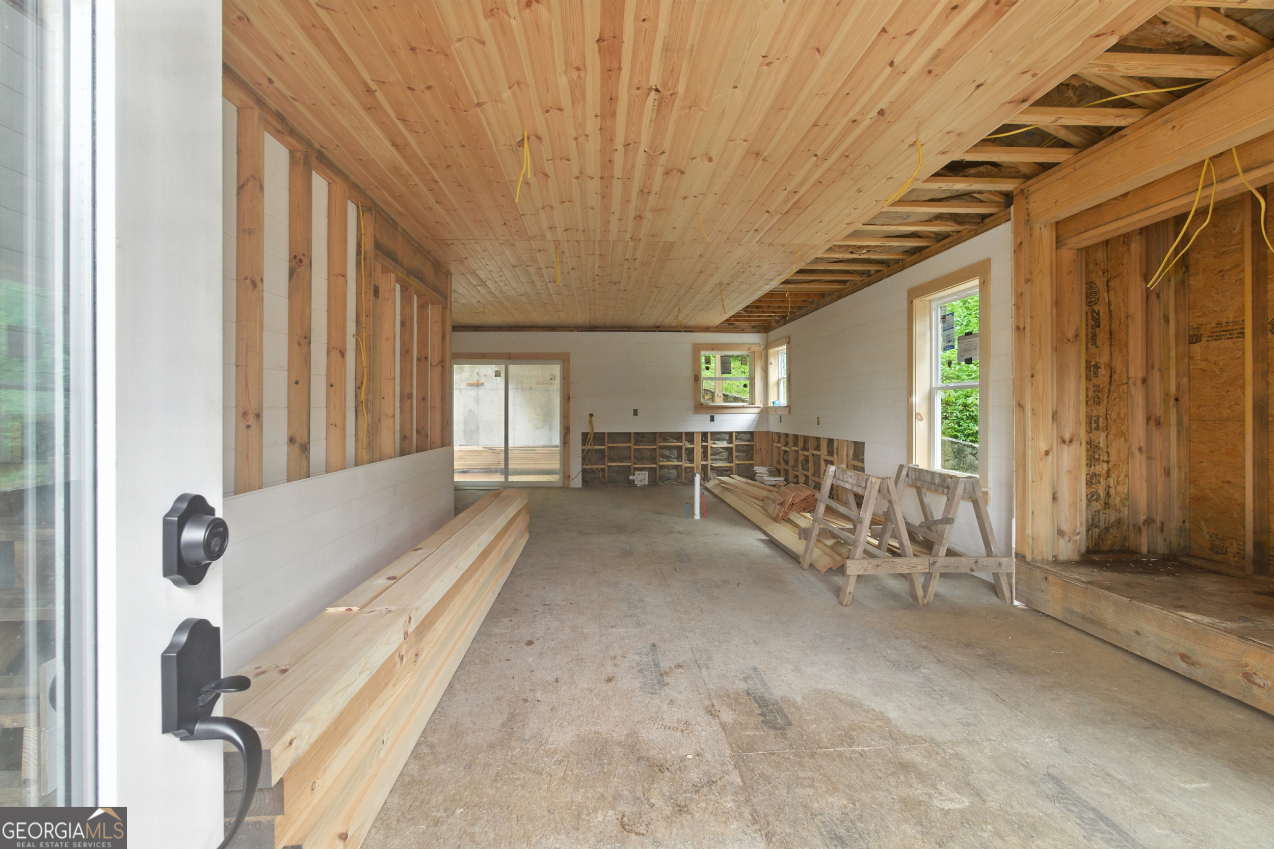 668 Mountainside Drive Rabun Gap, GA 30568 - Photo 9 of 24 a very nice looking room with a large window