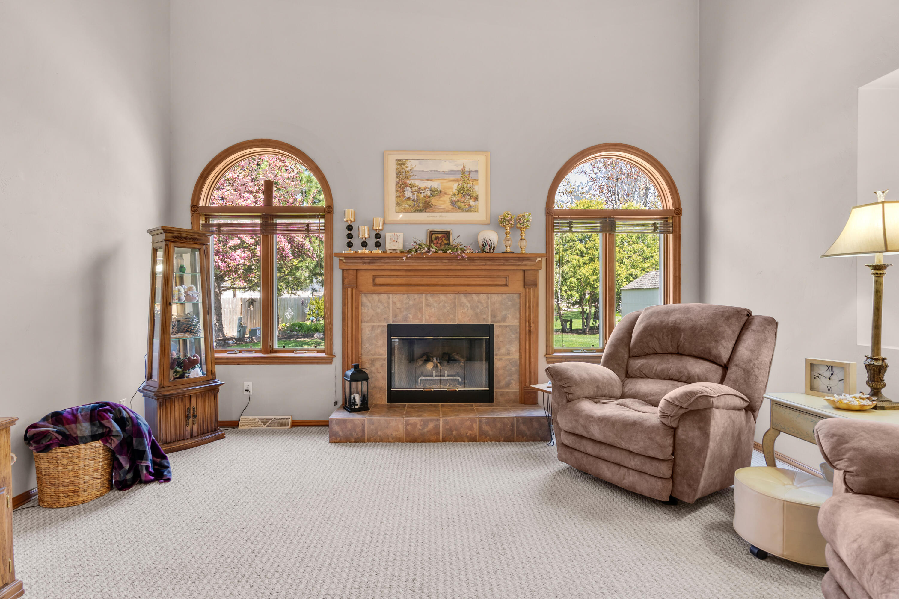 3445 Edinburgh Road Green Bay, WI 54311 - Photo 16 of 34 Living Room with Gas Fireplace