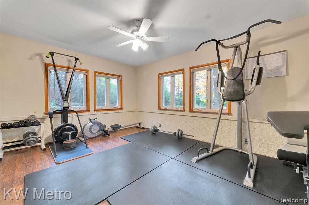 7380 Villamuer Road West Bloomfield, MI 48322 - Photo 23 of 59