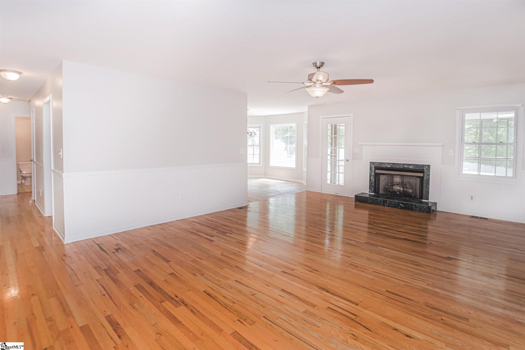 225 Cherokee Road Williamston, SC 29697 - Photo 3 of 35