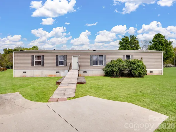 $215,000 | 208 State Rd S-46-167, York, SC 29745