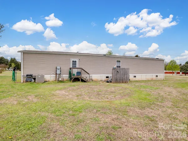 $215,000 | 208 State Rd S-46-167, York, SC 29745