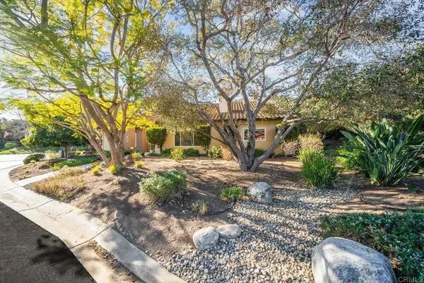 $869,000 | 1861 Fox Bridge Court, Fallbrook, CA 92028