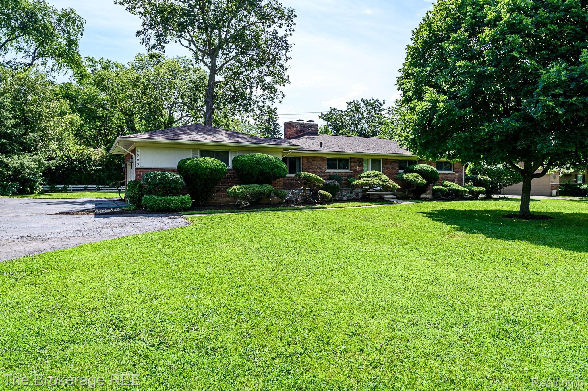6909 Lahser Road Bloomfield Hills, MI 48301 - Photo 43 of 59 6909 LAHSER Road, Bloomfield Twp 48301 Let's buy a house today!!