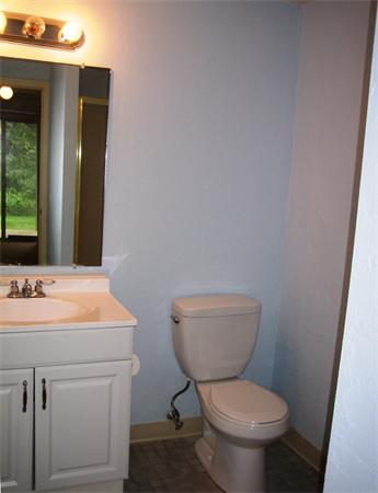 311 Ridgefield Circle, Unit C Clinton, MA 01510 - Photo 3 of 21 Gallery Image 3