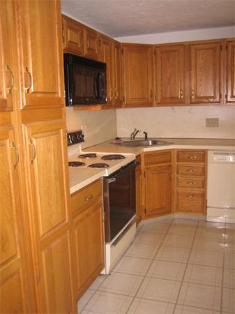 311 Ridgefield Circle, Unit C Clinton, MA 01510 - Photo 5 of 21 Gallery Image 5