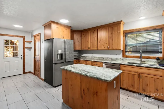 $750,000 | 31 Miners Court, Cascade, ID 83611