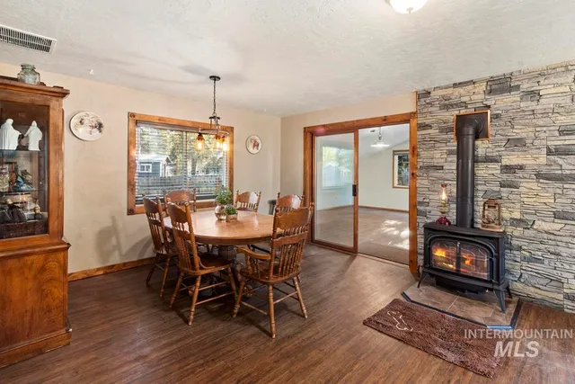 $750,000 | 31 Miners Court, Cascade, ID 83611