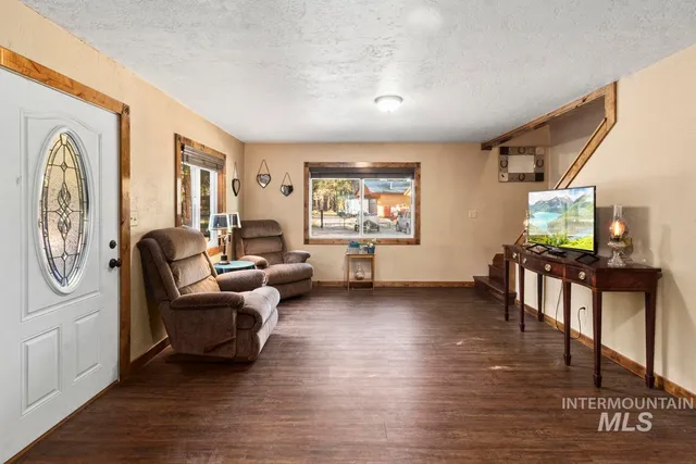 $750,000 | 31 Miners Court, Cascade, ID 83611