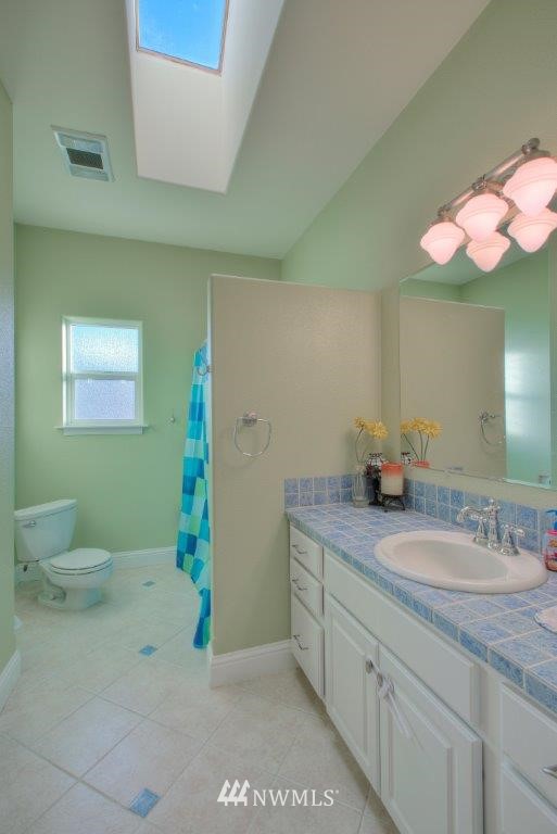 3717 Chrisella Road East Edgewood, WA 98372 - Photo 10 of 21 Gallery Image 10
