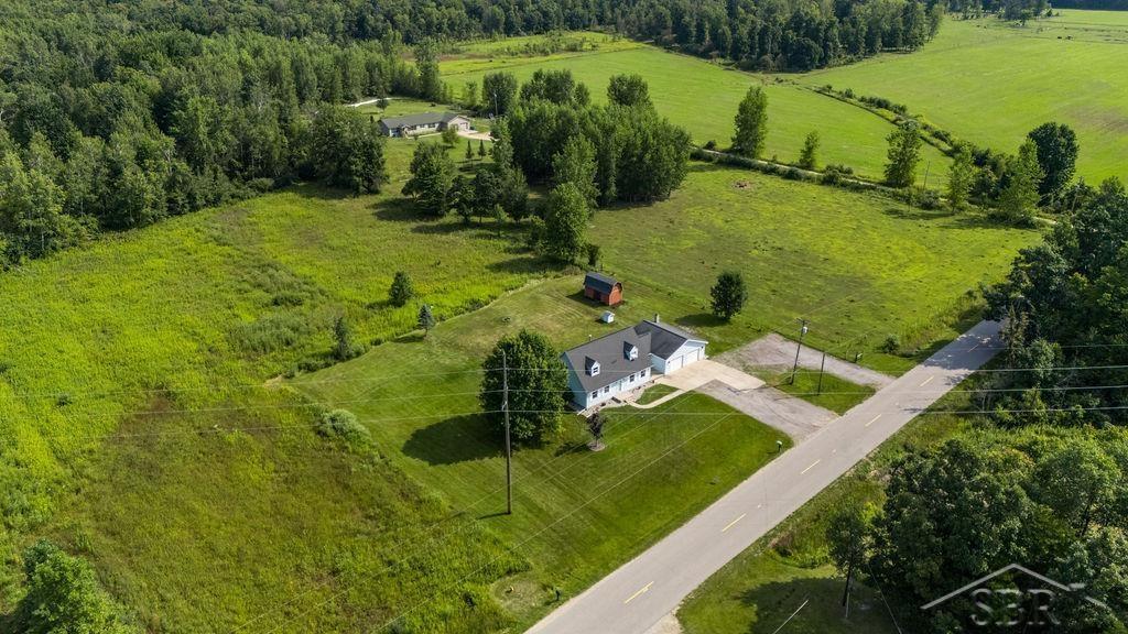 850 West Stewart Road Midland, MI 48640 - Photo 33 of 36 50152725-b486ebd6-4d86-4fc6-9b71-fc066641eff3.JPG