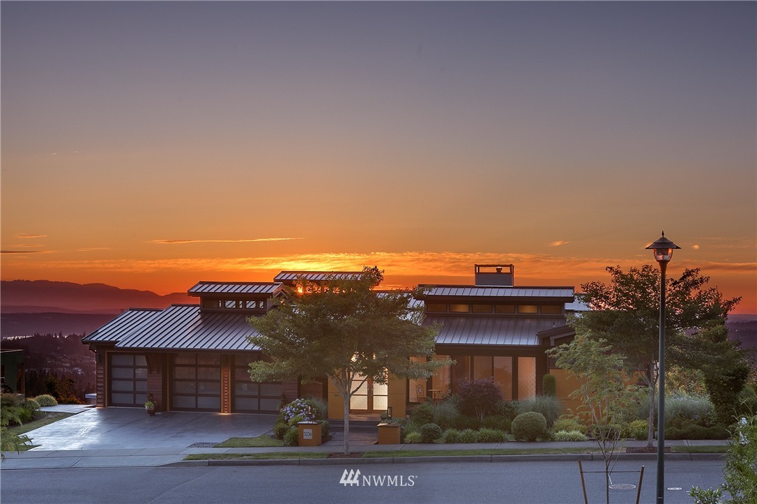 3234 Northeast Harrison Drive, Issaquah, WA 98029 Compass