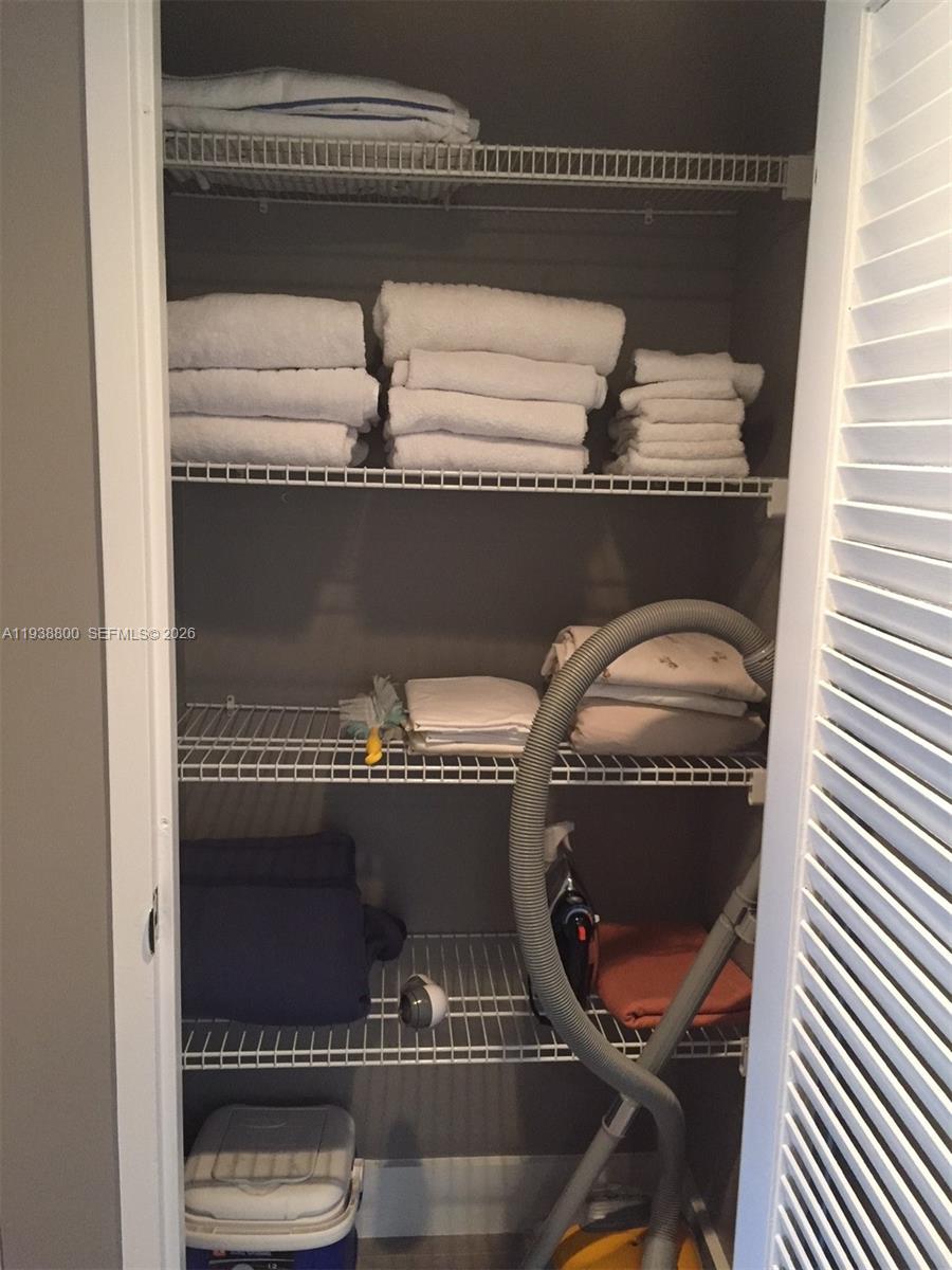 100 Lincoln Road, Unit 314B Miami Beach, FL 33139 - Photo 25 of 43 a close view of washer and dryer