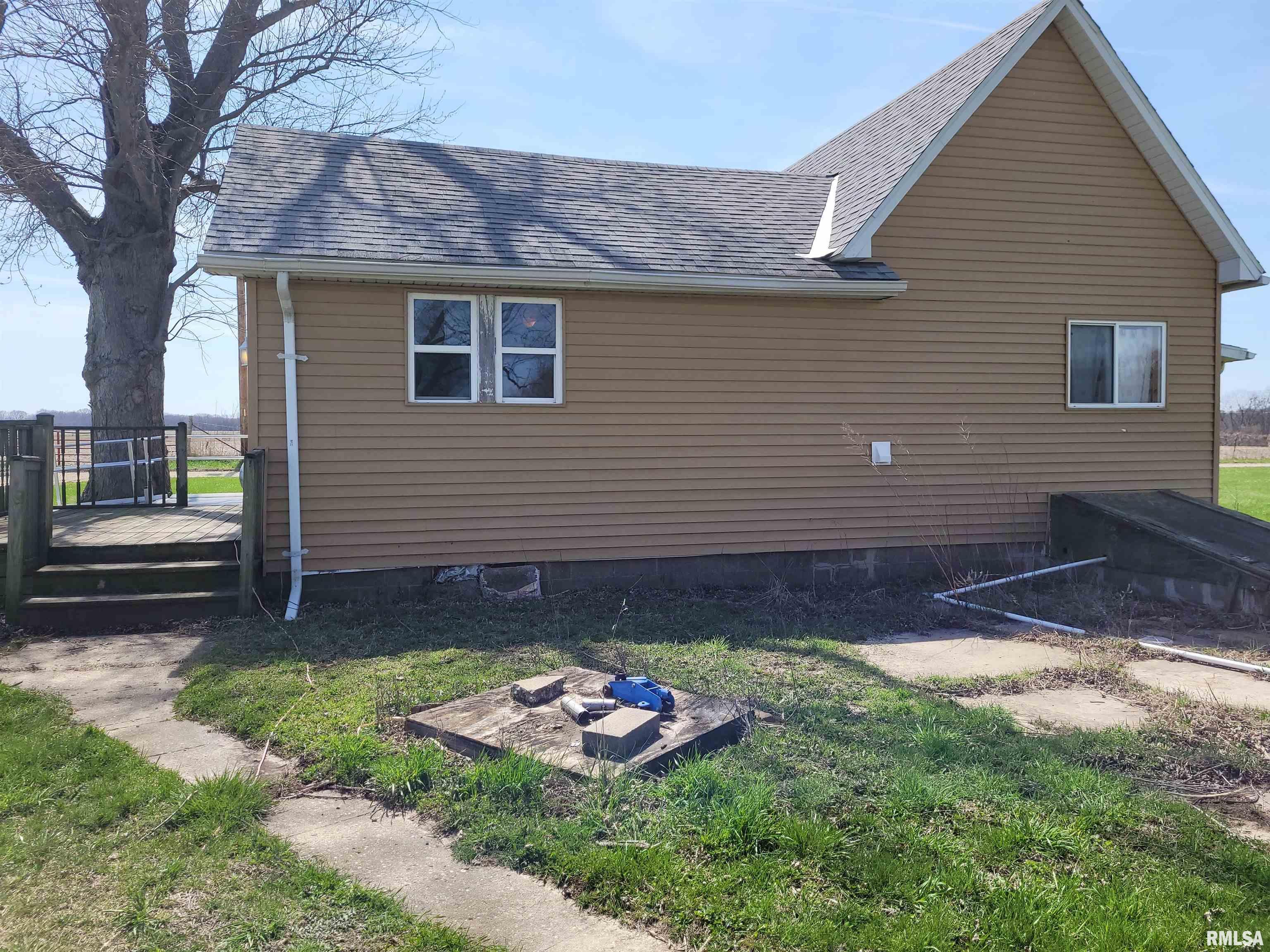 10766 East Cameron Road Cuba, IL 61427 - Photo 3 of 12