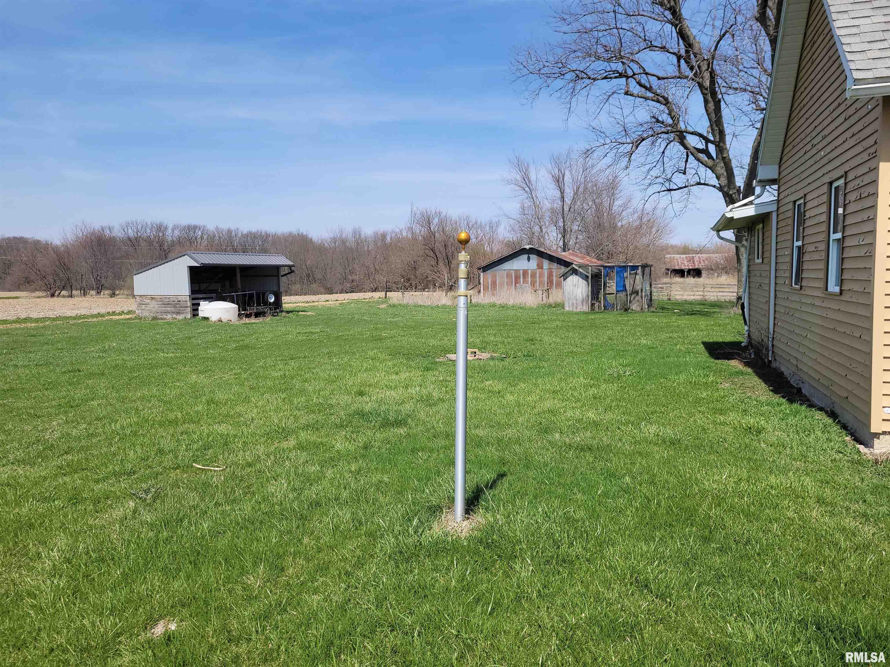 10766 East Cameron Road Cuba, IL 61427 - Photo 6 of 12