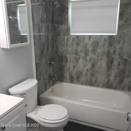 $2,100 | 990 Butia Street, Merritt Island, FL 32953