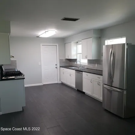 $2,100 | 990 Butia Street, Merritt Island, FL 32953