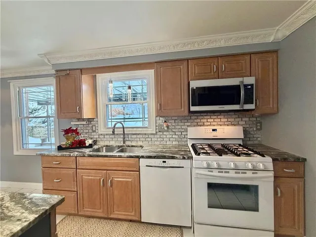 $399,900 | 109 Shangri La Drive, Monroeville, PA 15146