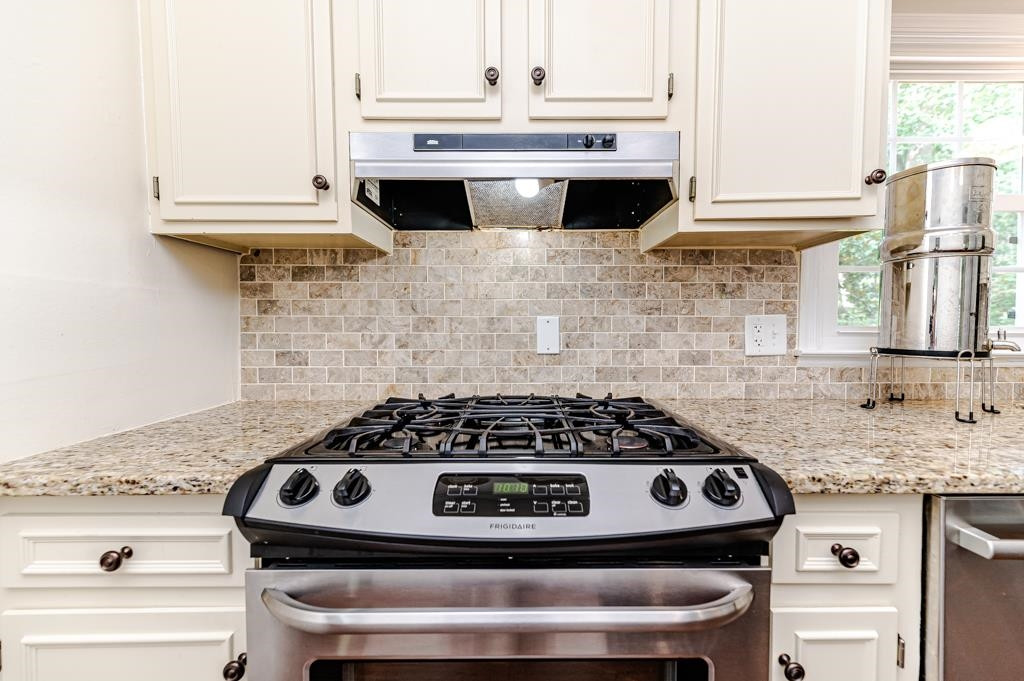 1324 Ravenhurst Drive Raleigh, NC 27615 - Photo 17 of 65 Photo 21