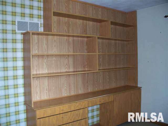 10 Pine Ridge Lane Geneseo, IL 61254 - Photo 11 of 12 Gallery Image 11