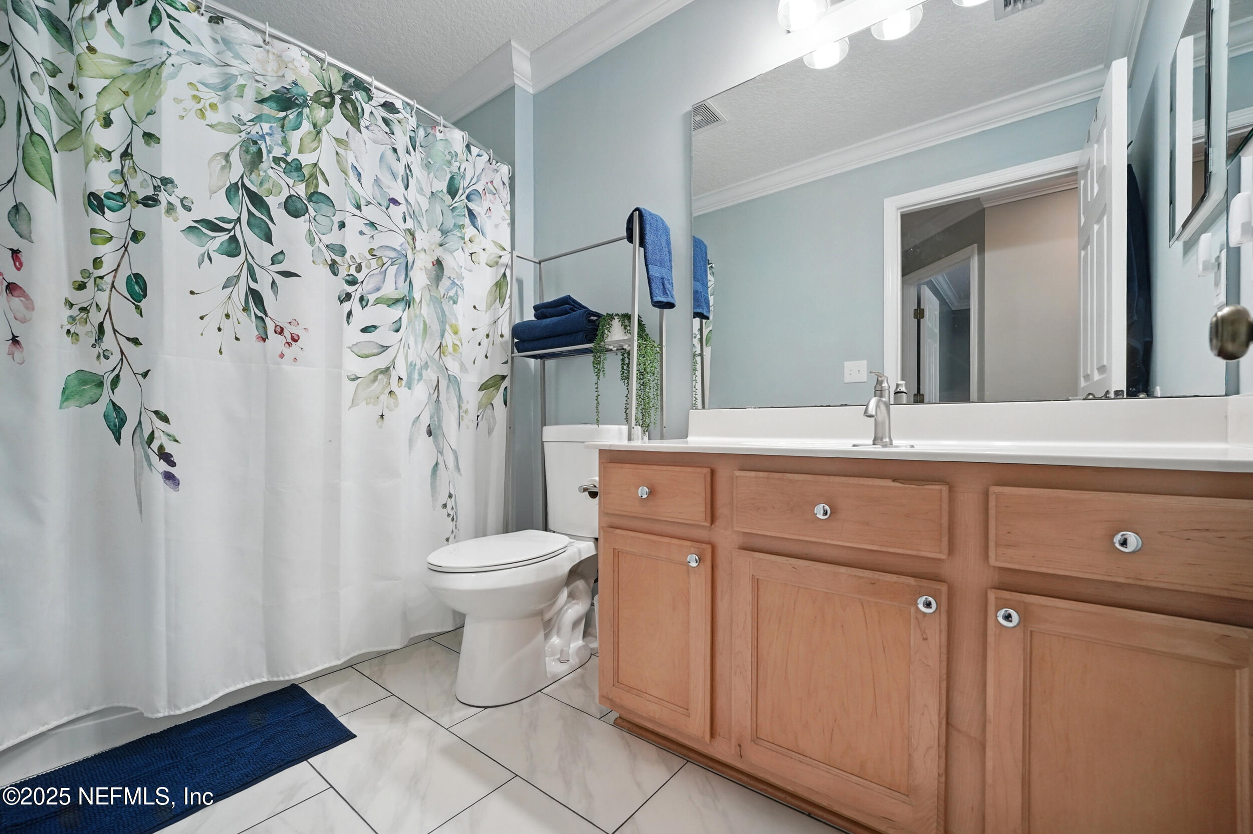 87529 Creekside Drive Yulee, FL 32097 - Photo 25 of 42 2nd bathroom