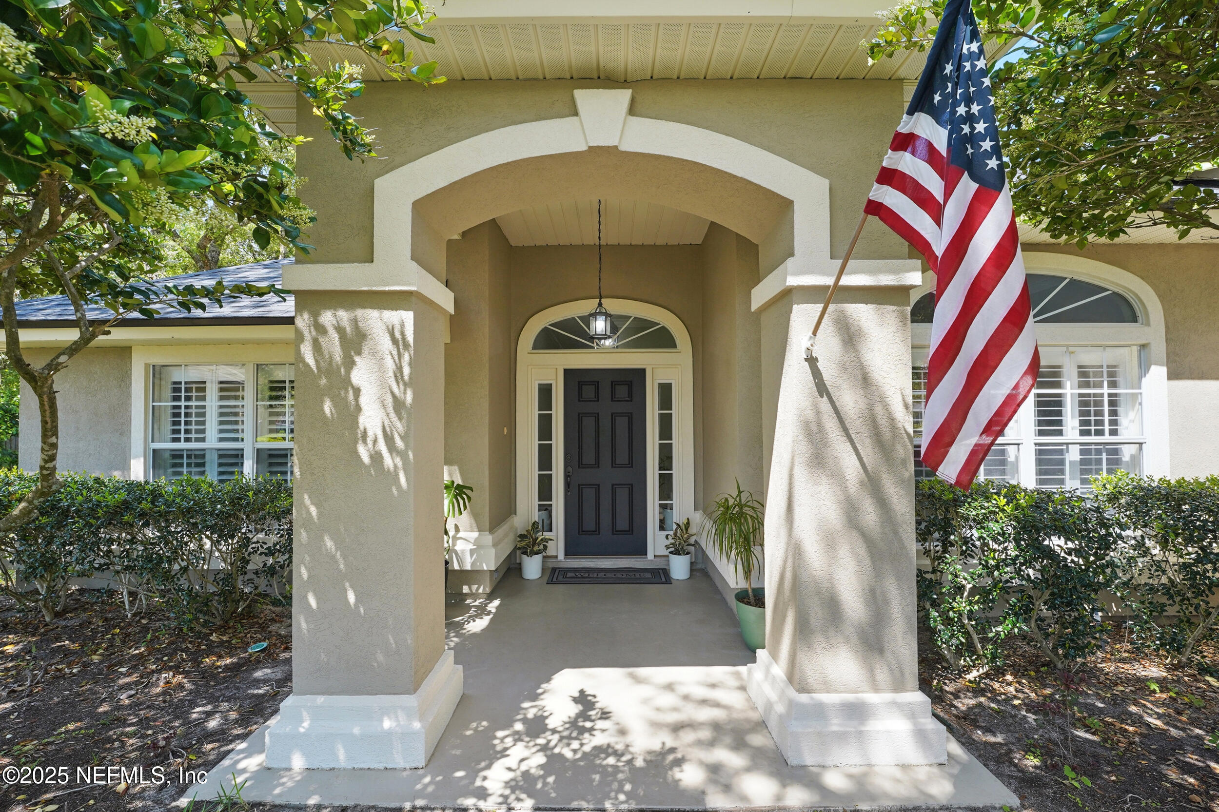 87529 Creekside Drive Yulee, FL 32097 - Photo 6 of 42 front entrance