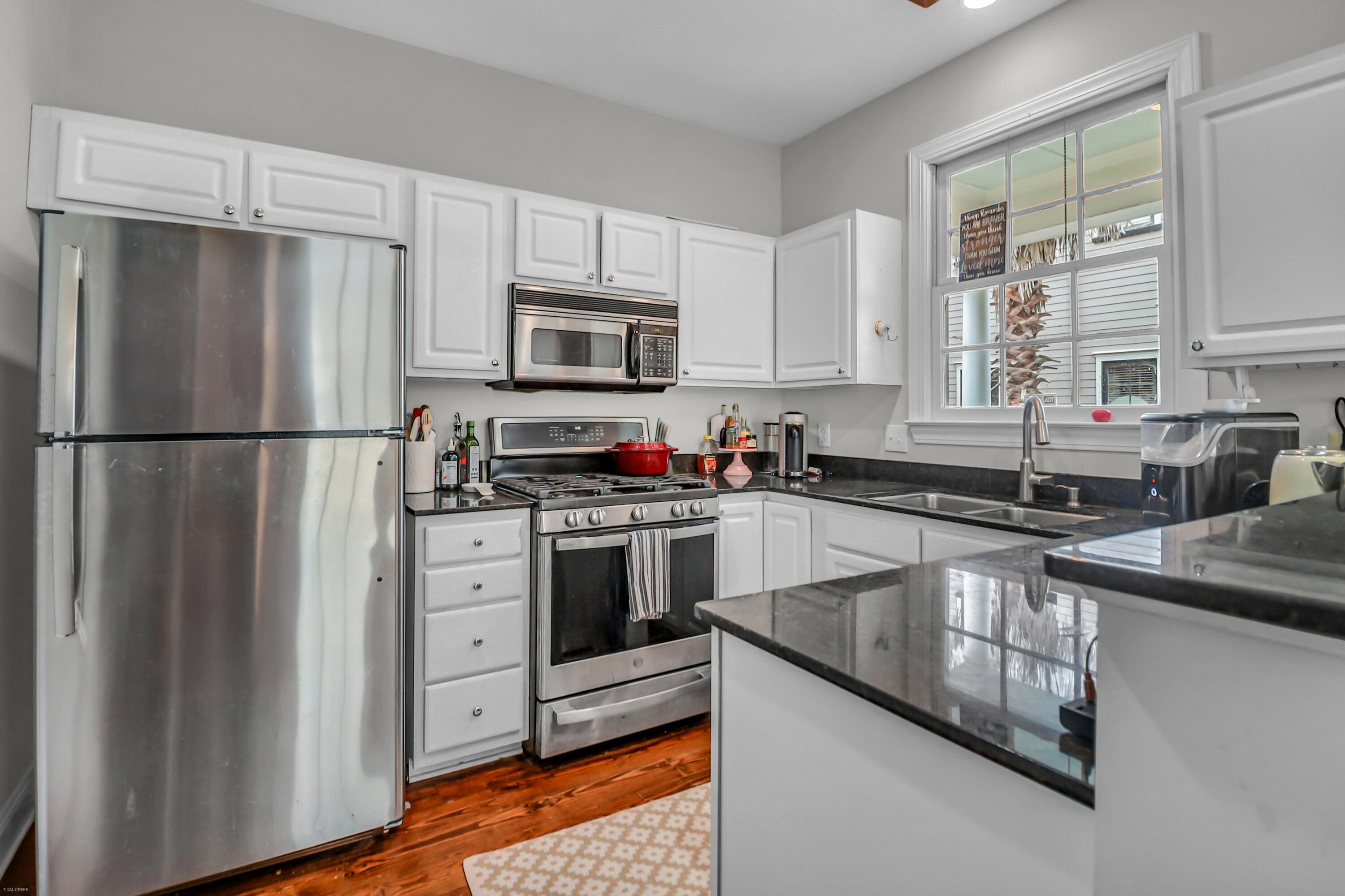 13 Radcliffe Place Charleston, SC 29403 - Photo 12 of 35 13 Radcliffe Place -Tidalcreekphoto- (19